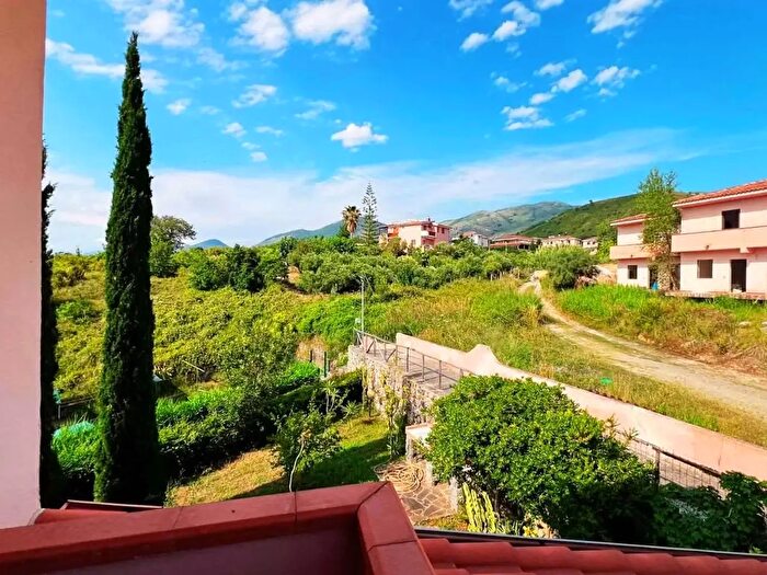 Appartamento trilocale in vendita in Contrada Profondiero, San Nicola Arcella