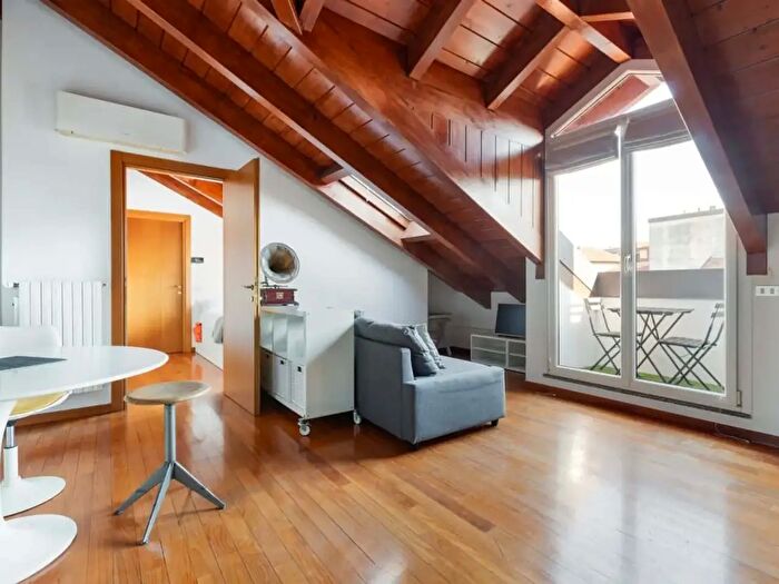 Appartamento monolocale in affitto in Via Luigi Pasteur, Milano