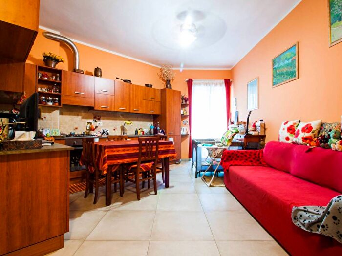 Appartamento trilocale in affitto in Via Ventimiglia, Italia, Torino