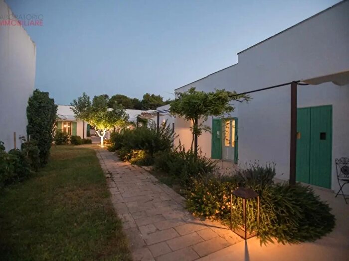 Casa con 10 locali in vendita in Gallipoli