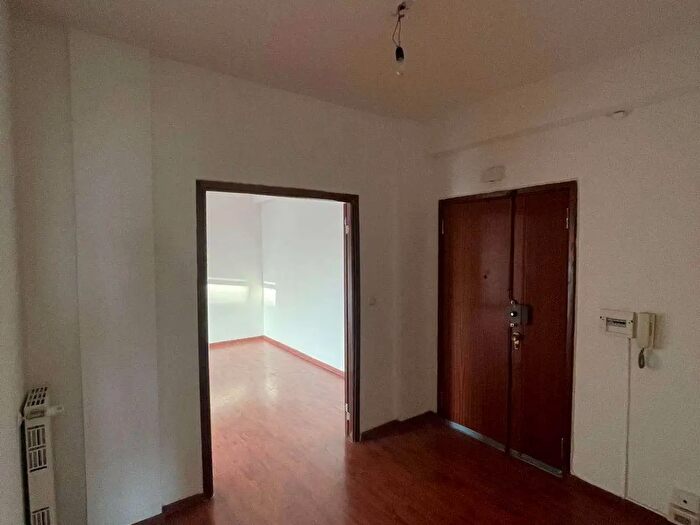 Appartamento con 6 locali in vendita in Via Don Torello, Latina
