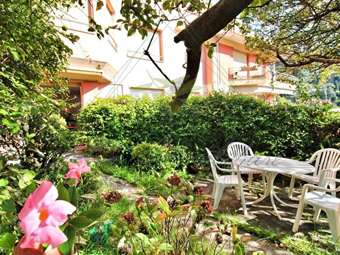 Appartamento quadrilocale in vendita in Via Fratelli Betti, Rapallo