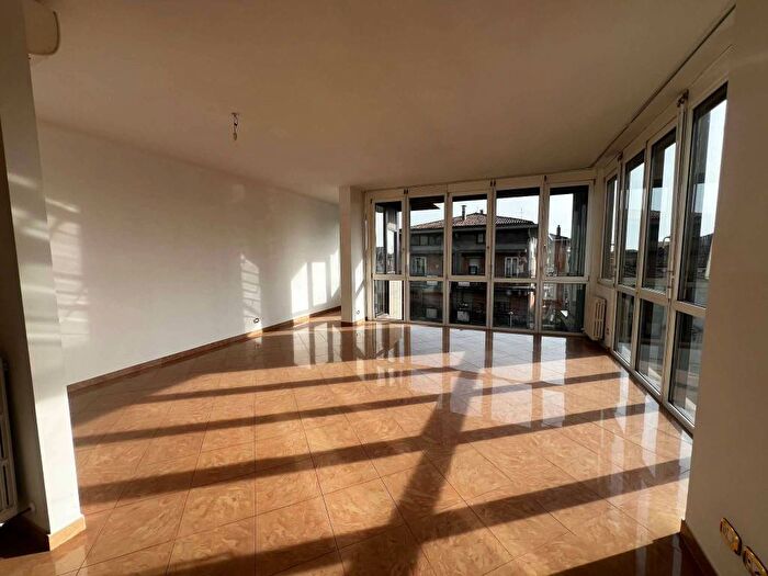Appartamento con 6 locali in affitto in via Mameli, Borgo Trento, Verona