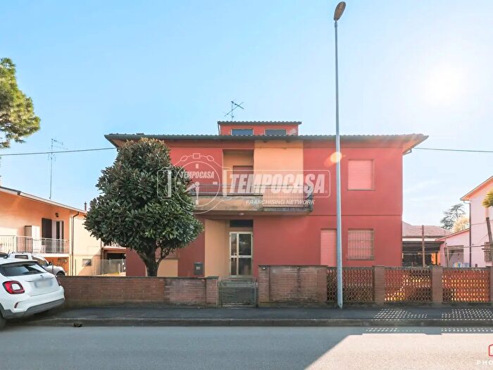 Casa con 10 locali in vendita in Via Sentiero San Lorenzo San Lorenzo, Lugo