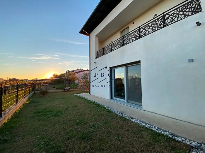 Appartamento quadrilocale in vendita in Via Aldo Moro, Godega Di SantUrbano