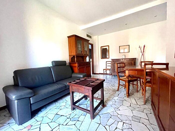 Appartamento trilocale in affitto in Via Rosa Marelli Vergani, Bande Nere, Milano