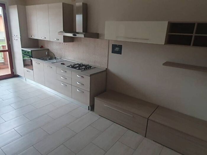 Appartamento trilocale in affitto in Comun Nuovo