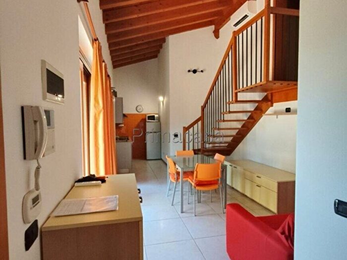Appartamento trilocale in affitto in Lavagno