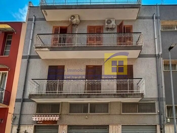 Appartamento trilocale in vendita in Via Monte Nero, Brindisi