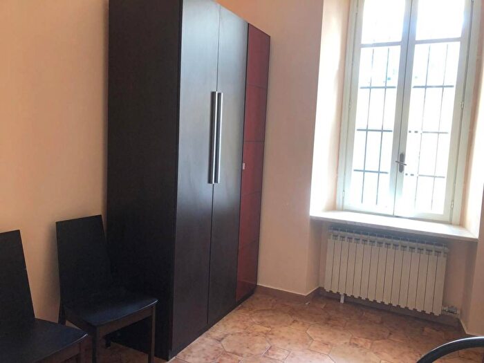 Appartamento trilocale in affitto in Via Finalmarina, Nizza Millefonti, Torino