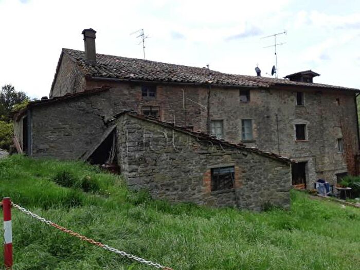 Casa con 5 locali in vendita in San Giustino