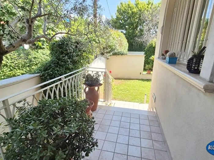 Casa con 6 locali in vendita in Camaiore