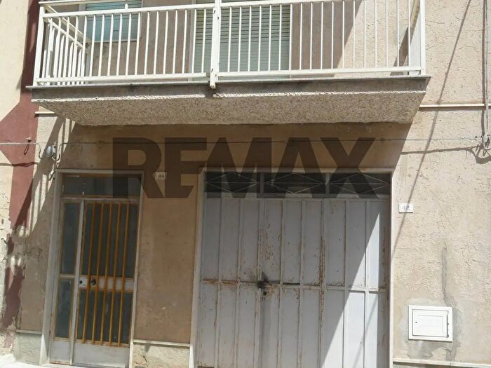 Casa con 10 locali in vendita in Via Niccolo' Machiavelli, Santa Caterina Villarmosa