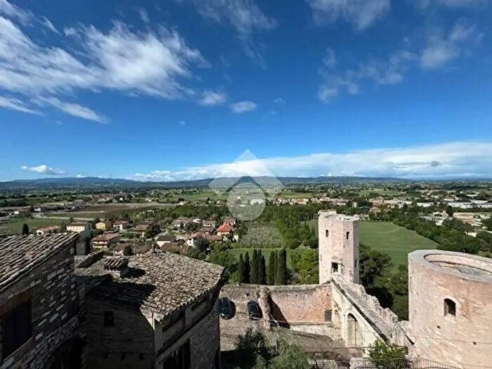 Appartamento con 5 locali in vendita in Spello