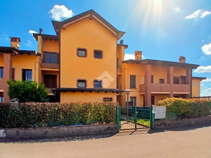 Appartamento trilocale in vendita in Via Cascina Belvignate, Cassano DAdda