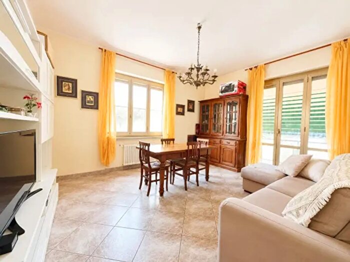 Appartamento quadrilocale in vendita in Via Bruno Buozzi, Piacenza
