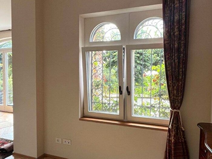 Appartamento bilocale in affitto in Via Romeo Lanfranconi, Velate Avigno, Varese