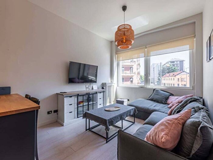 Appartamento bilocale in affitto in Via Cosseria, Ticinese, Milano