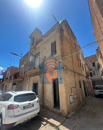 Casa con 5 locali in vendita in Via Felice Cavallotti Castelvetrano, Castelvetrano