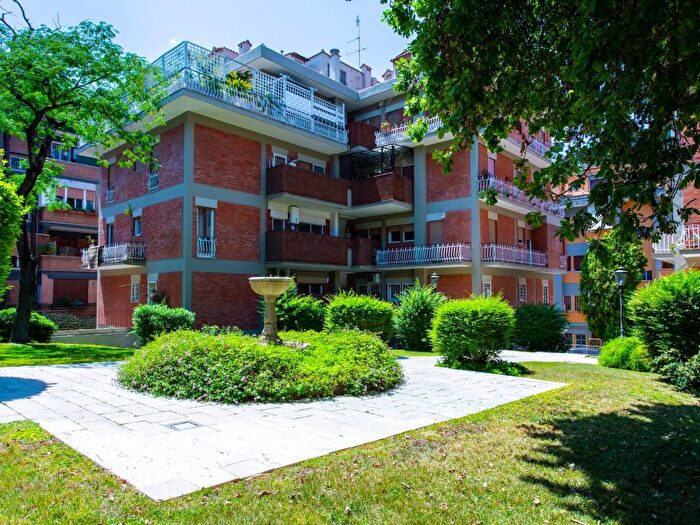 Appartamento con 6 locali in affitto in Viale Cortina dAmpezzo, Cortina dAmpezzo, Roma