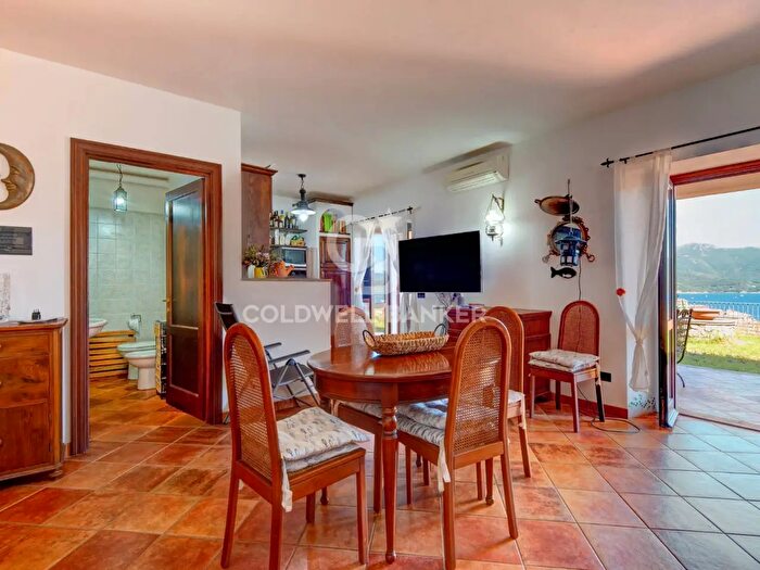 Casa quadrilocale in vendita in Via della Regina, Portoferraio