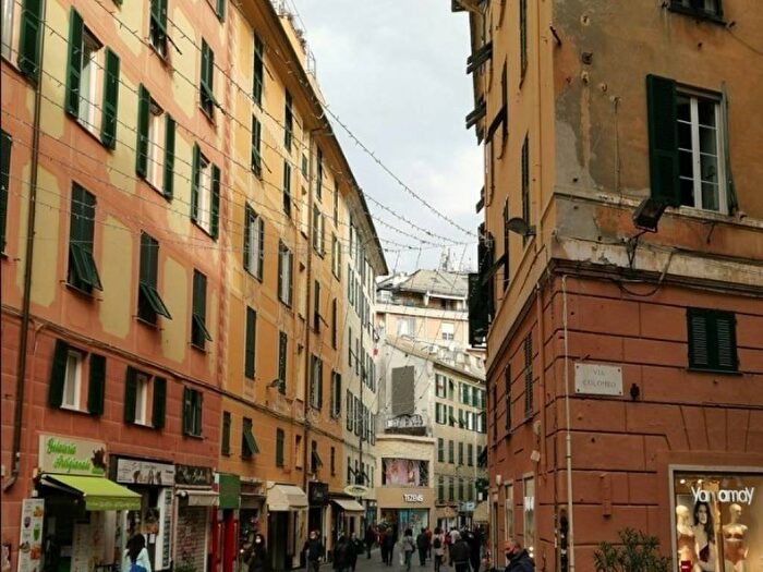 Casa quadrilocale in affitto in Via san vincenzo, San Vincenzo, Genova