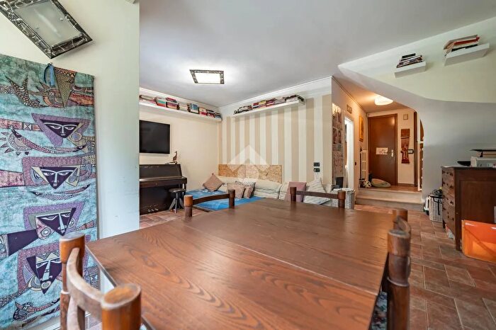 Appartamento quadrilocale in vendita in Via Alfieri, Paderno Dugnano