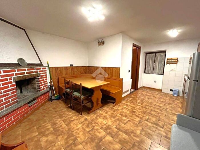 Appartamento bilocale in affitto in Via Fane, Pian Camuno