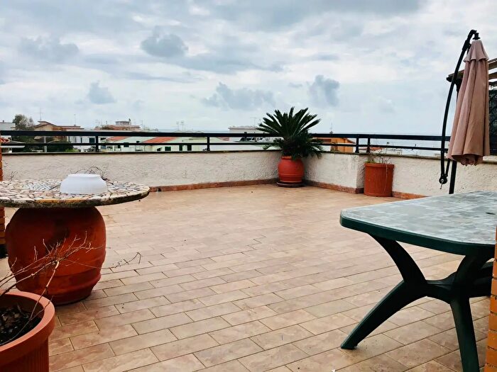 Appartamento trilocale in affitto in Via Rimini, Anzio