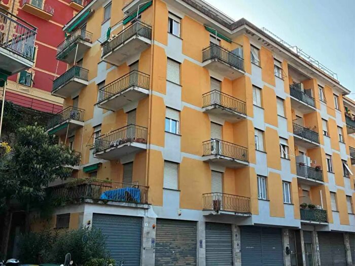 Appartamento con 5 locali in vendita in Via Delpino Teramo, Santa Margherita Ligure