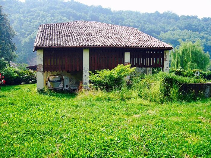 Casa con 6 locali in vendita in Torreglia, Torreglia