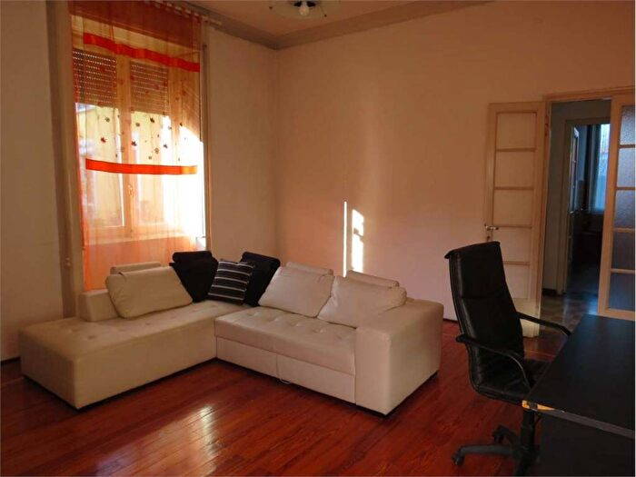 Appartamento trilocale in affitto in Via San Francesco d'Assisi, Centro, Varese