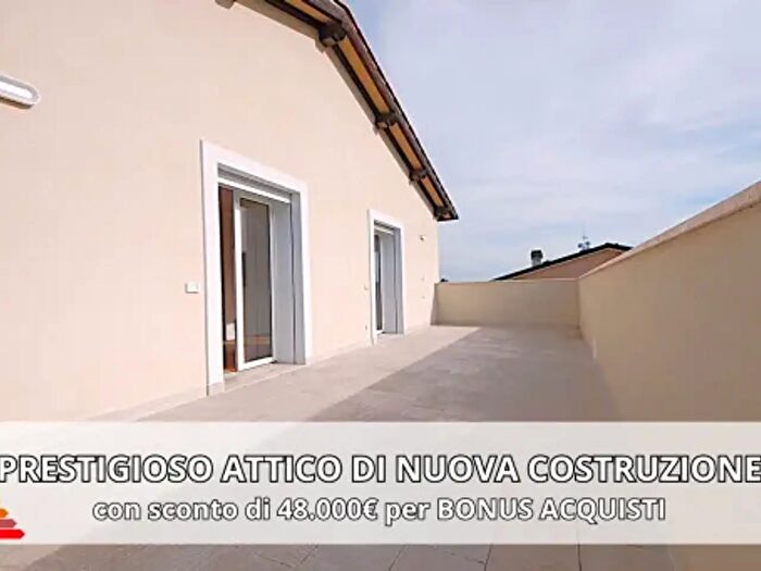 Appartamento con 6 locali in vendita in Via Friedrich Engels, Corciano