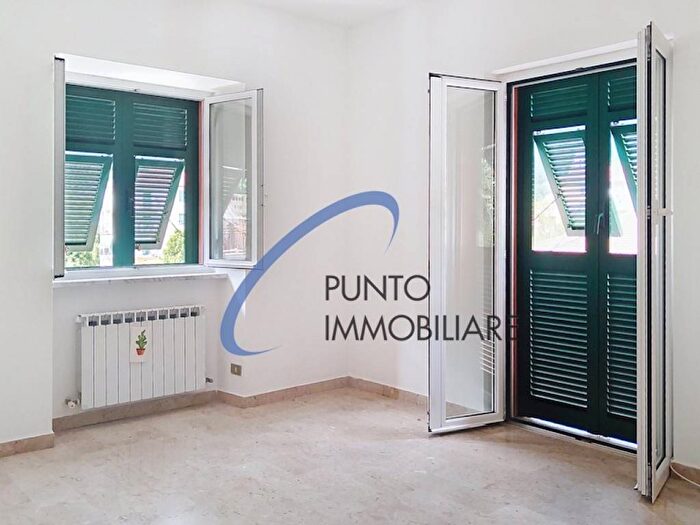 Appartamento con 5 locali in affitto in Prati, Mezzanego