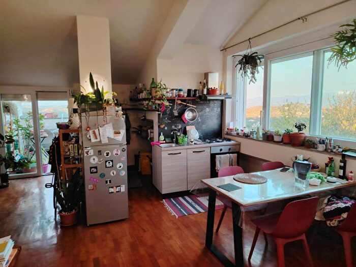 Appartamento trilocale in affitto in Via Flaminia, Riano