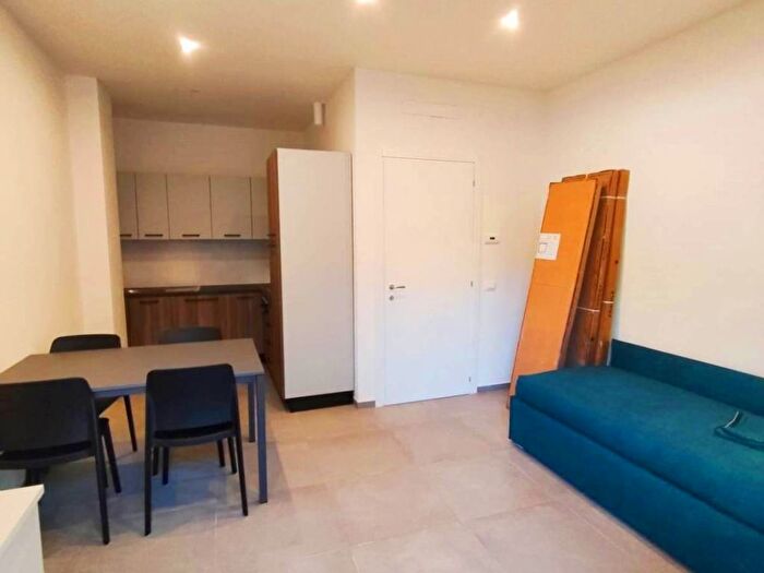 Appartamento trilocale in affitto in Via Umbria, Via Marco Perennio, Arezzo