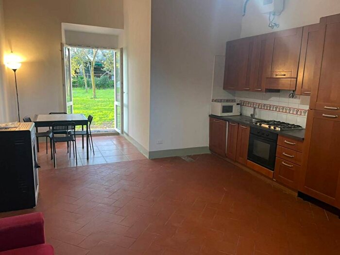 Appartamento trilocale in affitto in Via del Casale di SantAngelo, Osteria Nuova, Roma