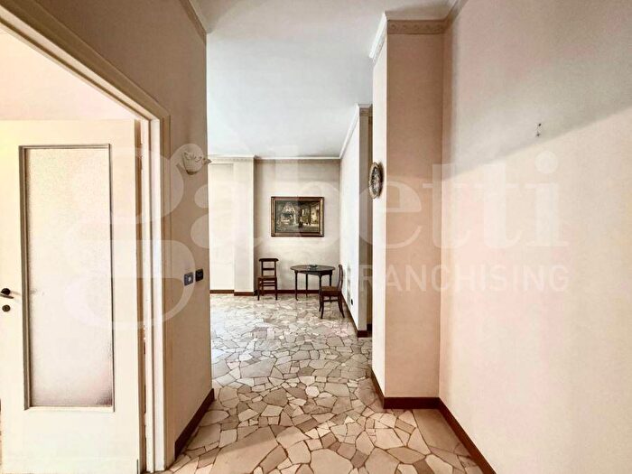 Appartamento quadrilocale in vendita in Via Murri, Bologna