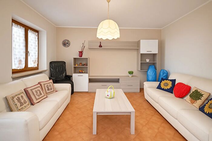 Casa quadrilocale in vendita in Via Risorgimento, San Pietro Mussolino