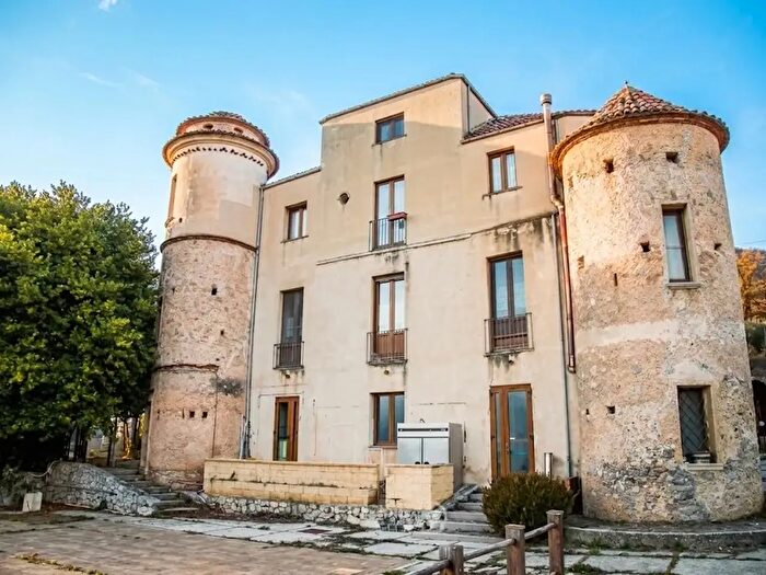 Appartamento con 18 locali in vendita in Contrada Occhio Snc, Marsico Nuovo