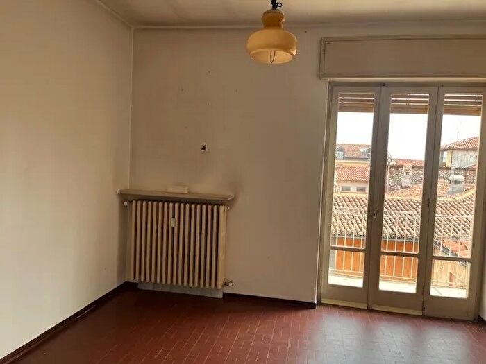 Appartamento con 5 locali in vendita in Via Roberto dAzeglio, Busca