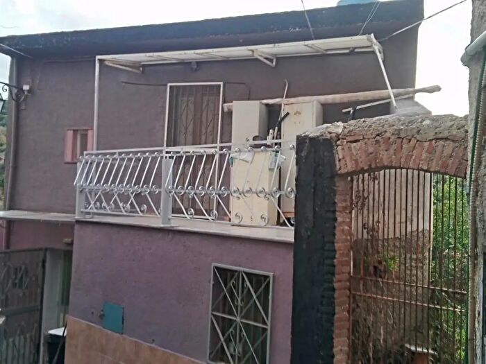 Casa quadrilocale in affitto in Via Persa, Messina