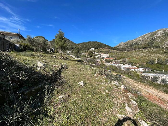 Casa trilocale in vendita in Via SM, San Martino Delle Scale, Monreale