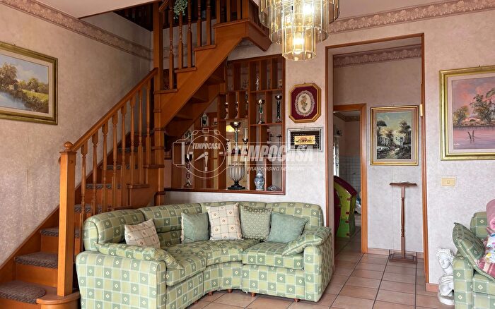 Appartamento quadrilocale in vendita in Via Antonino Corsaro, Camporotondo Etneo