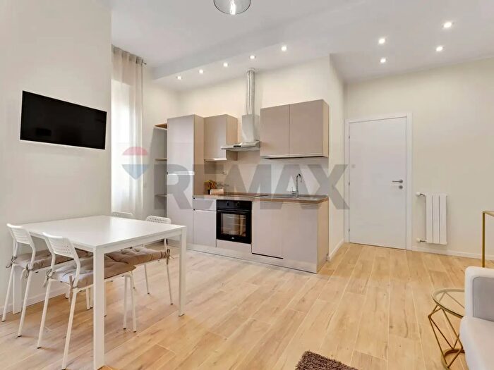 Appartamento bilocale in vendita in Via Monte Popera, Milano
