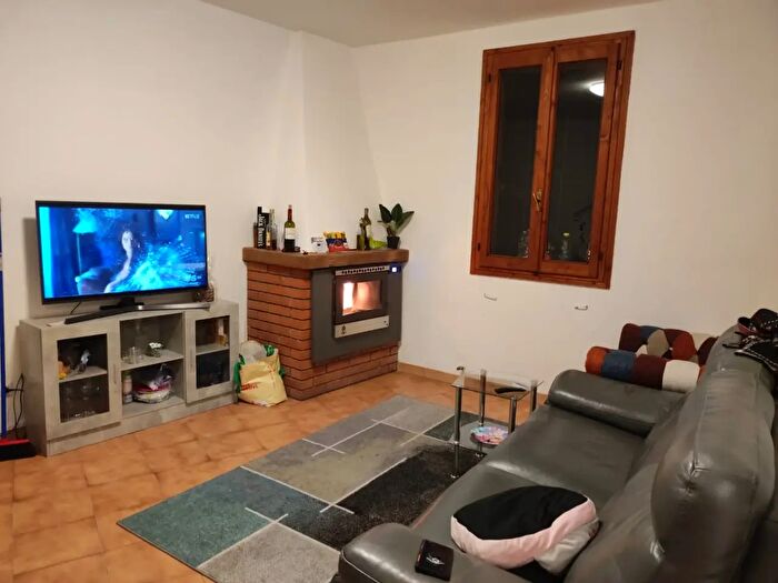 Appartamento trilocale in vendita in Via Mazzini, Crandola Valsassina