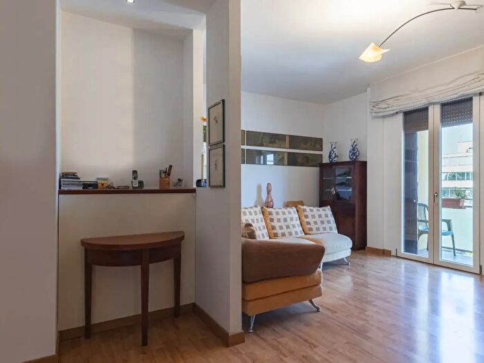 Appartamento quadrilocale in vendita in Via Giardini, Modena