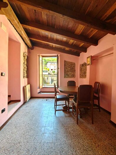 Casa quadrilocale in vendita in Tresana