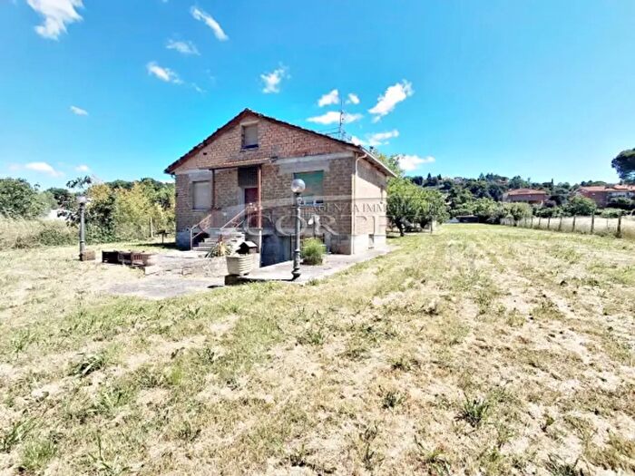 Casa quadrilocale in vendita in Casa del Diavolo Via Boves, Perugia
