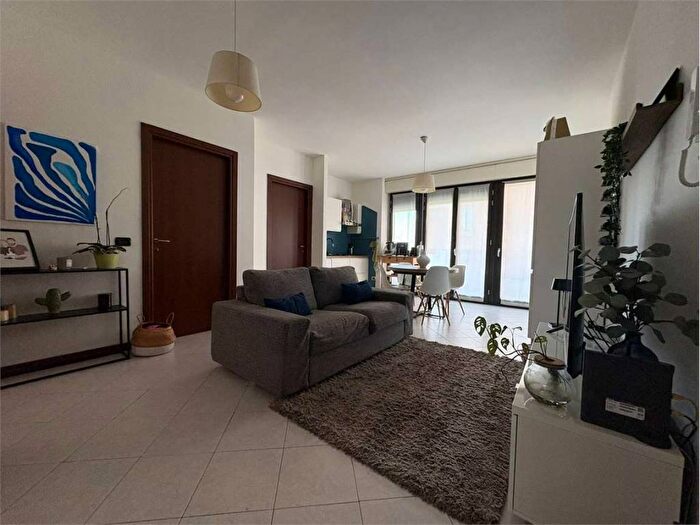 Appartamento trilocale in affitto in via vico magistretti, Portello Parco Vittoria, Milano